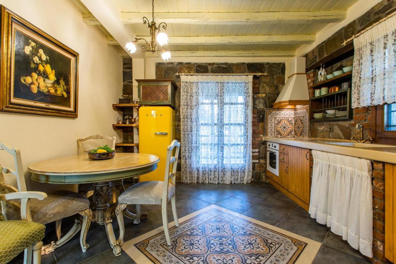 Ta Petrina Appartement Vourvourou Buitenkant foto